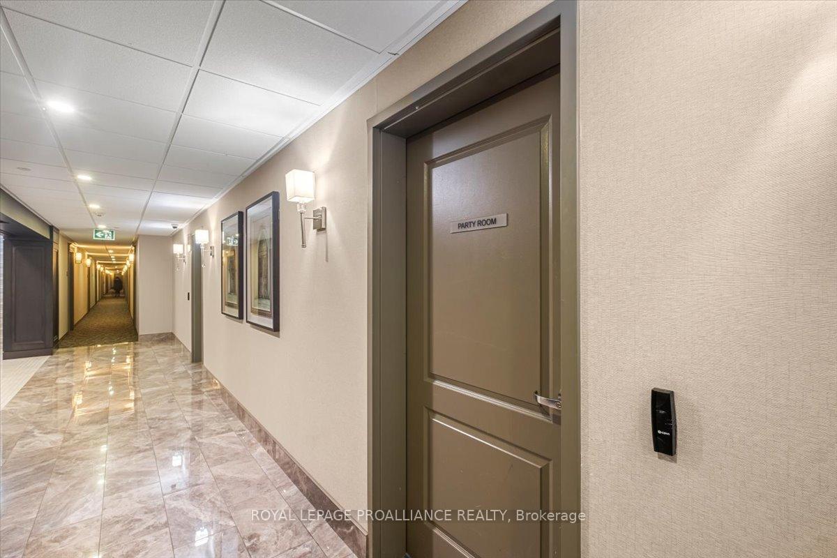 Photo 9 of Unit 239, 125 Shoreview Place, Hamilton, Lakeshore — HOMEH
