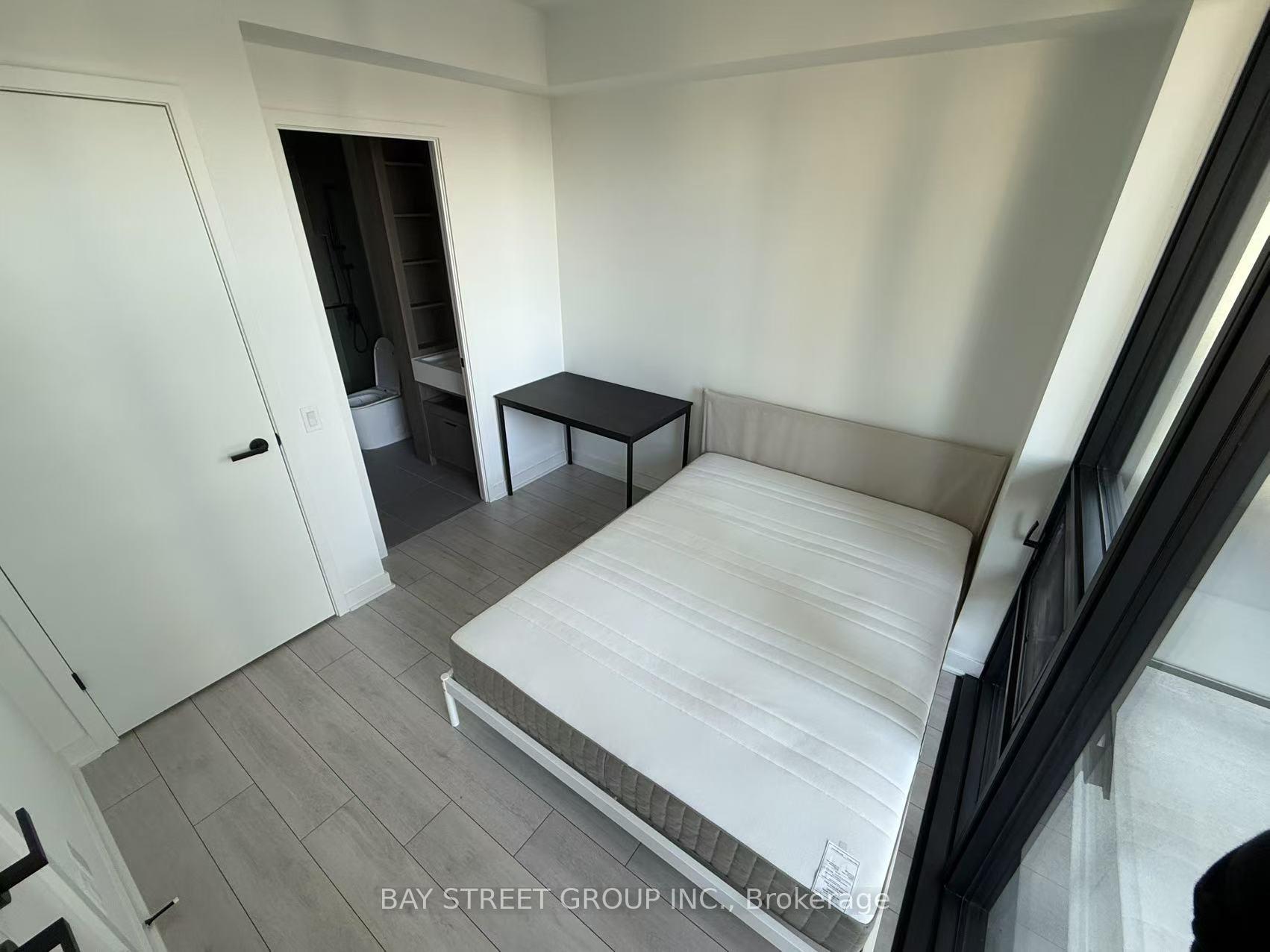 Photo 4 of Unit 1712, 55 Charles Street E, Toronto, Church-Yonge Corridor — HOMEH