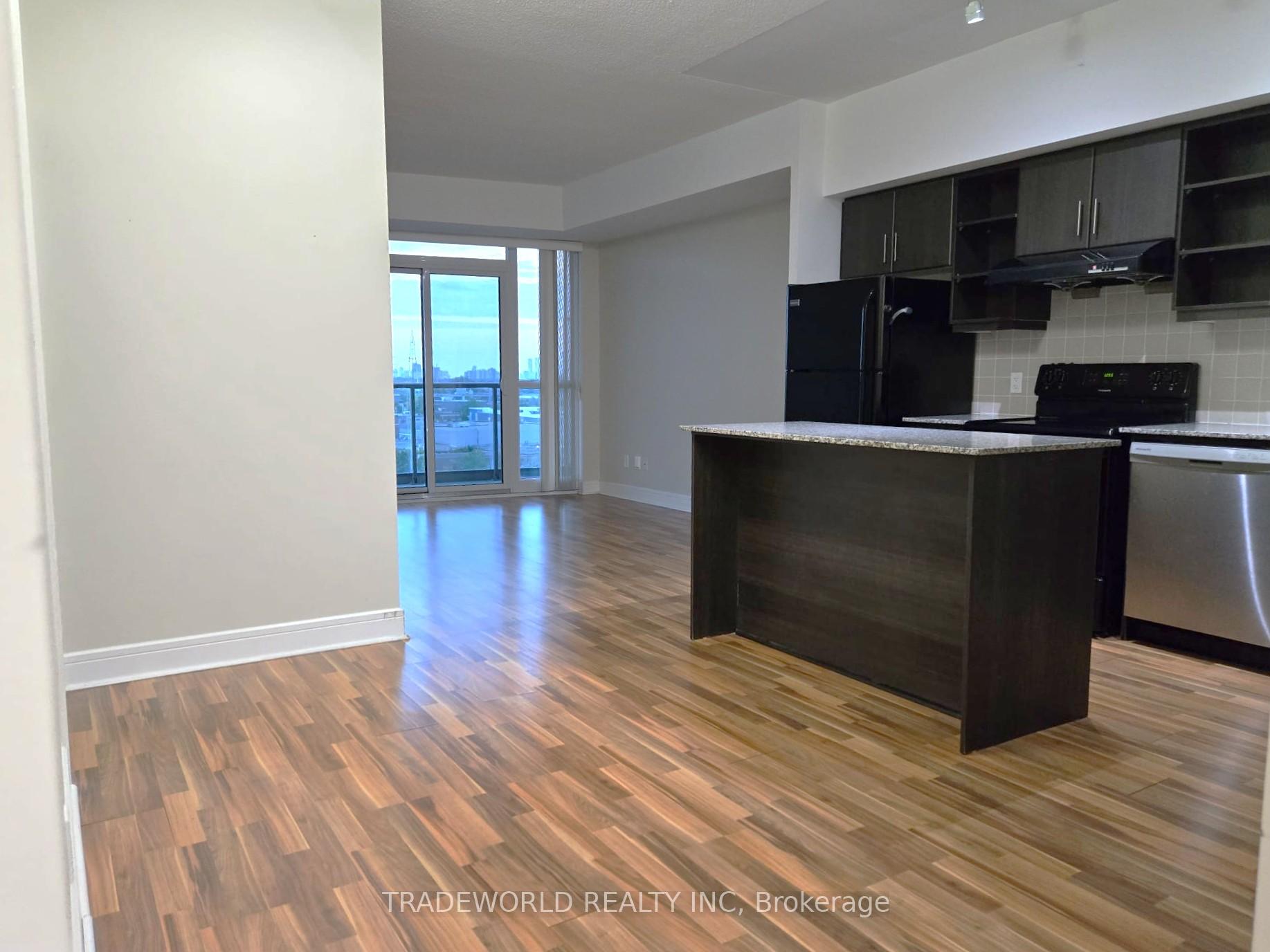 Photo 4 of Unit 1016, 35 Brian Peck Crescent, Toronto, Thorncliffe Park — HOMEH