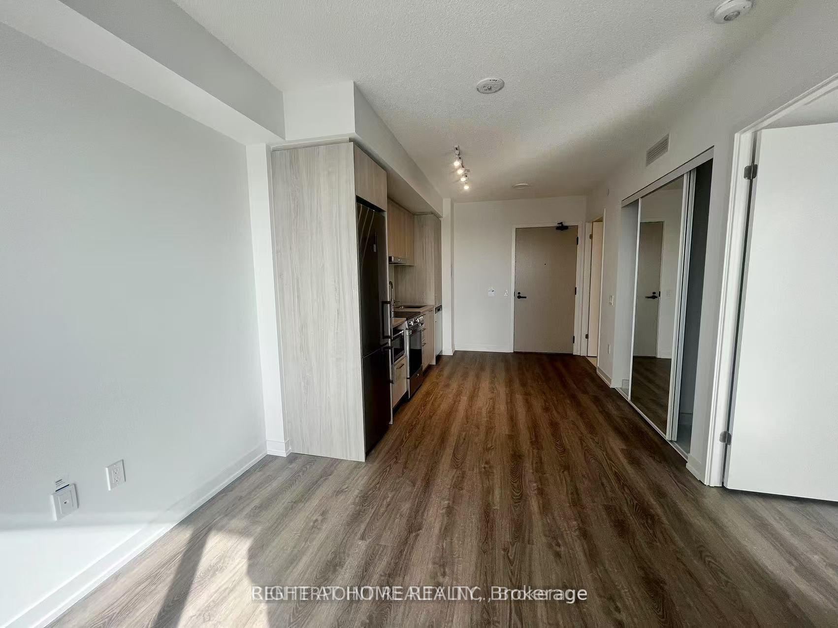 Photo 5 of Unit 2705, 195 Commerce Street, Vaughan, Vaughan Corporate Centre — HOMEH