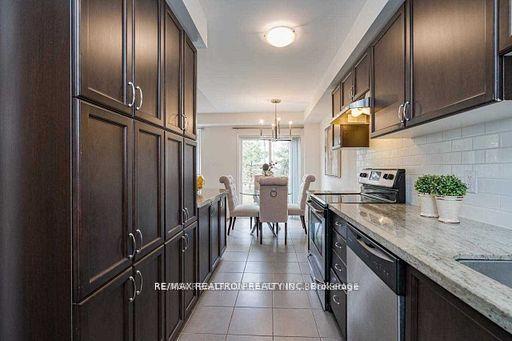 Photo 4 of 52 Edwin Pearson Street, Aurora, Bayview Northeast — HOMEH