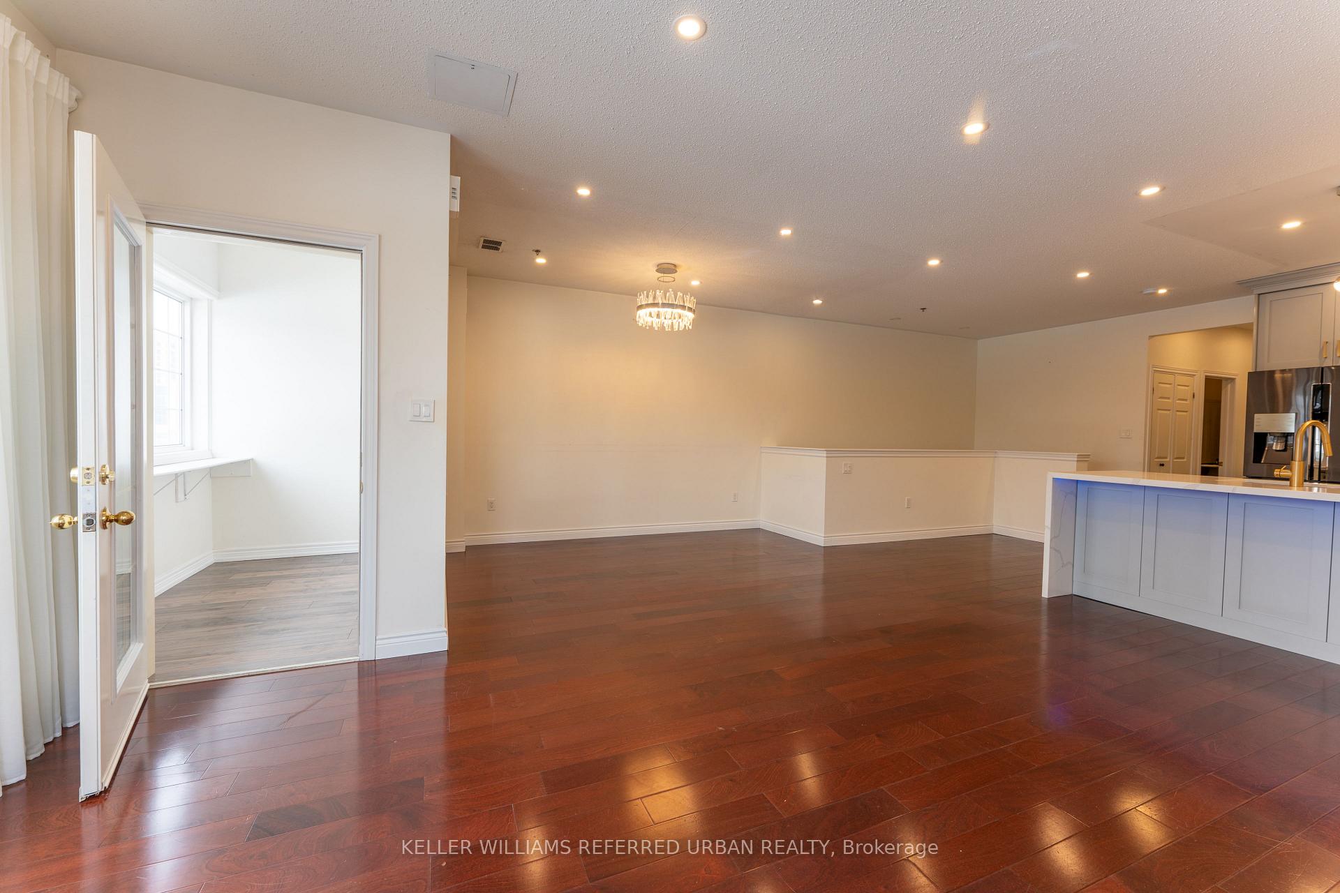 Photo 6 of Unit TH219, 9421 Jane Street, Vaughan, Maple — HOMEH