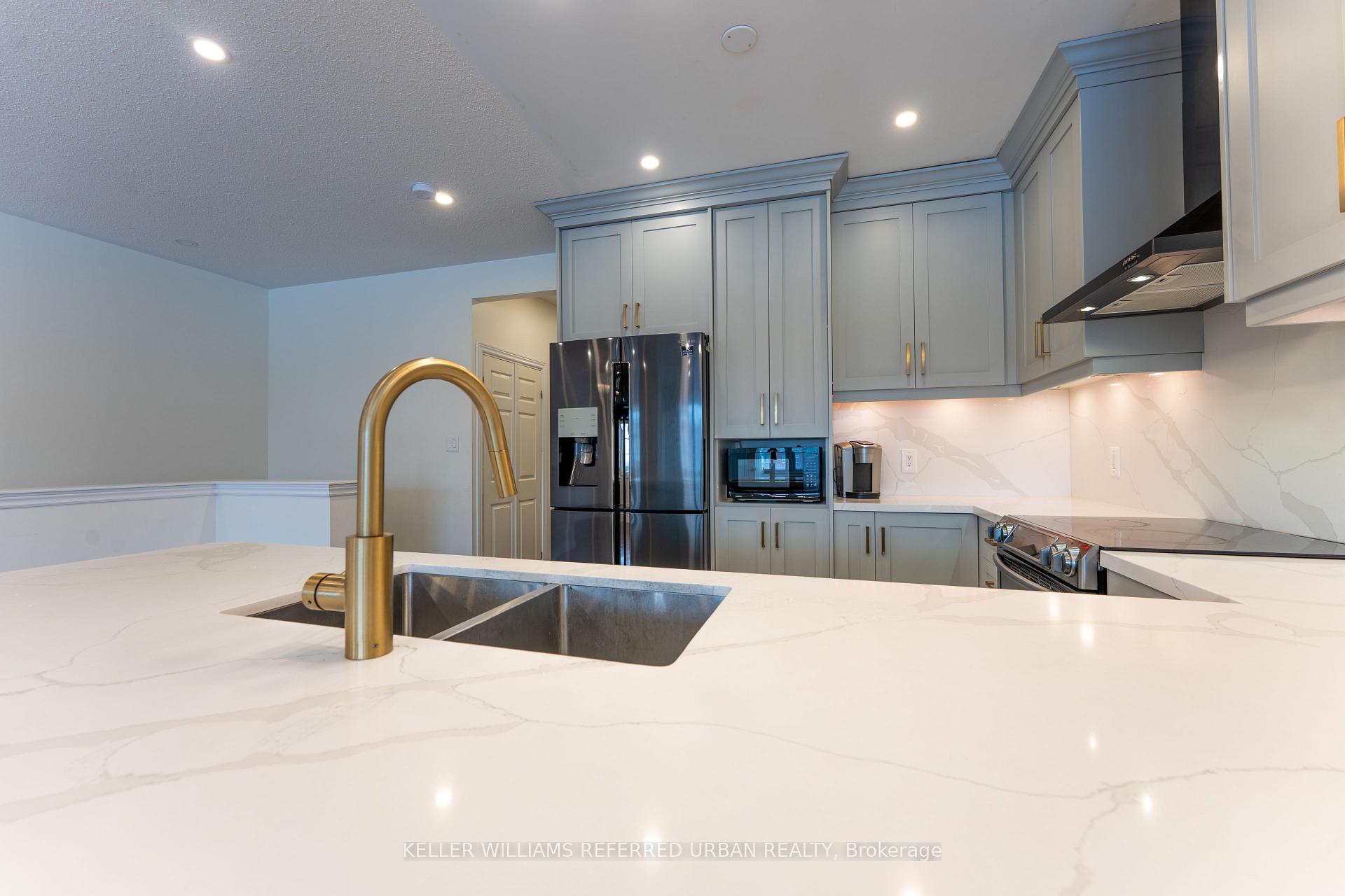 Photo 12 of Unit TH219, 9421 Jane Street, Vaughan, Maple — HOMEH