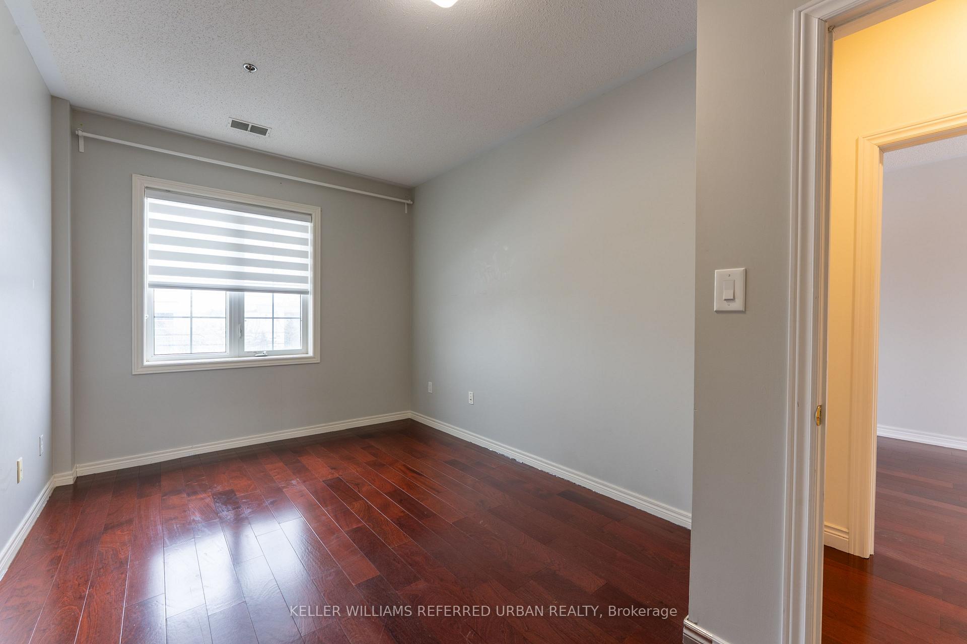 Photo 11 of Unit TH219, 9421 Jane Street, Vaughan, Maple — HOMEH