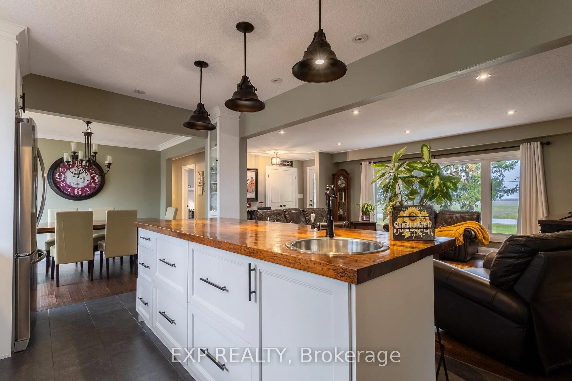 Photo 25 of 2116 Binbrook Road E, Hamilton, Binbrook — HOMEH