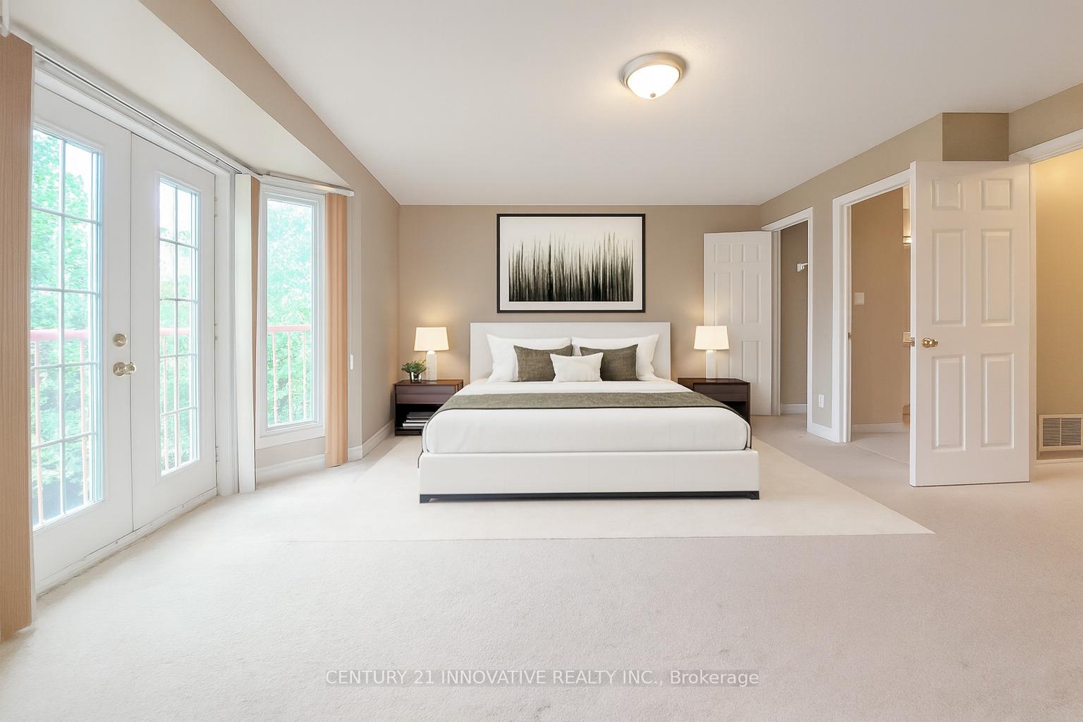 Photo 4 of Unit 3, 151 Townsgate Drive, Vaughan, Crestwood-Springfarm-Yorkhill — HOMEH