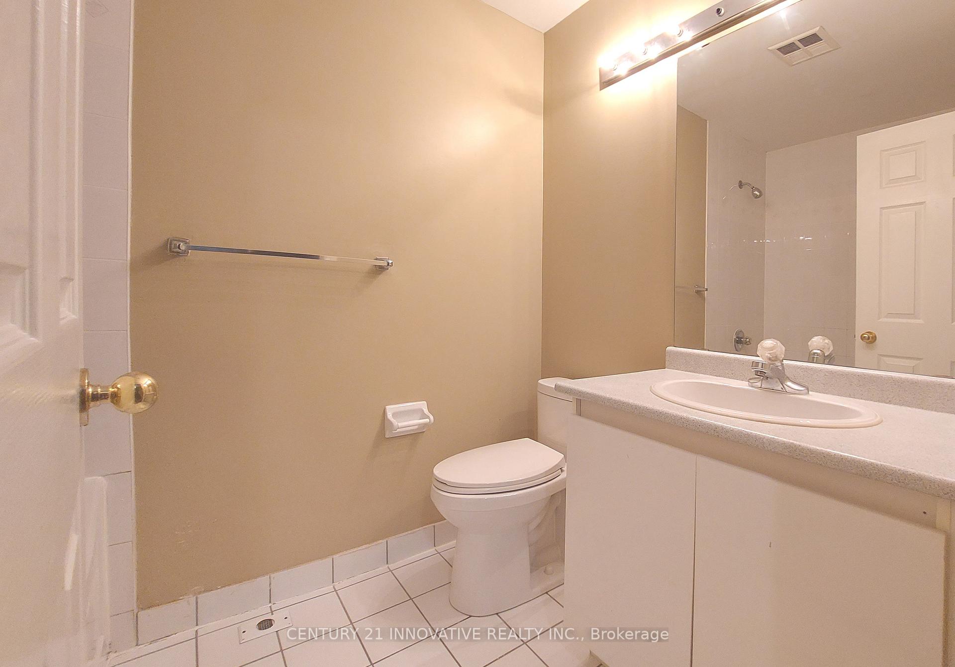 Photo 10 of Unit 3, 151 Townsgate Drive, Vaughan, Crestwood-Springfarm-Yorkhill — HOMEH