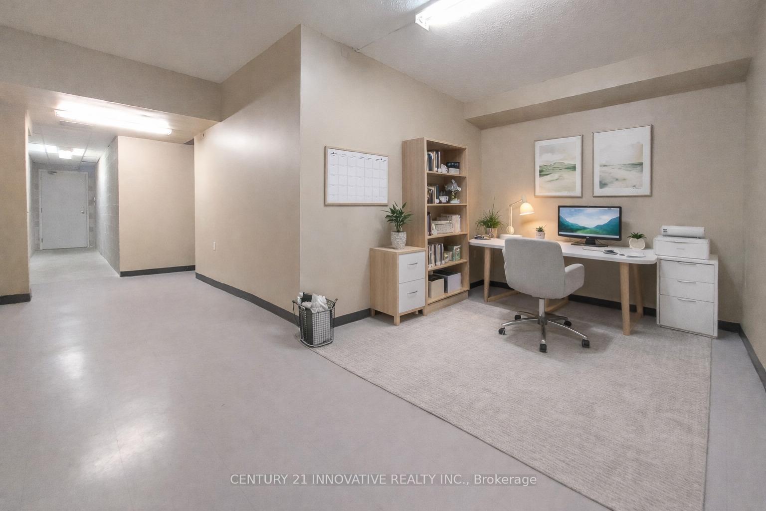 Photo 11 of Unit 3, 151 Townsgate Drive, Vaughan, Crestwood-Springfarm-Yorkhill — HOMEH