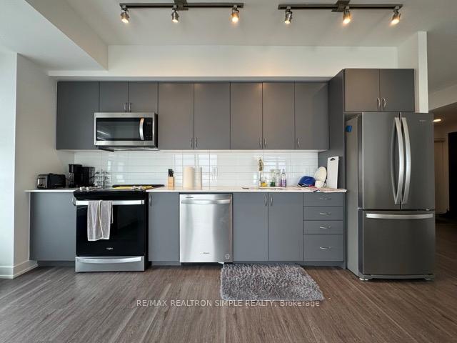 Photo 4 of Unit 606, 56 Lakeside Terrace, Barrie, Little Lake — HOMEH