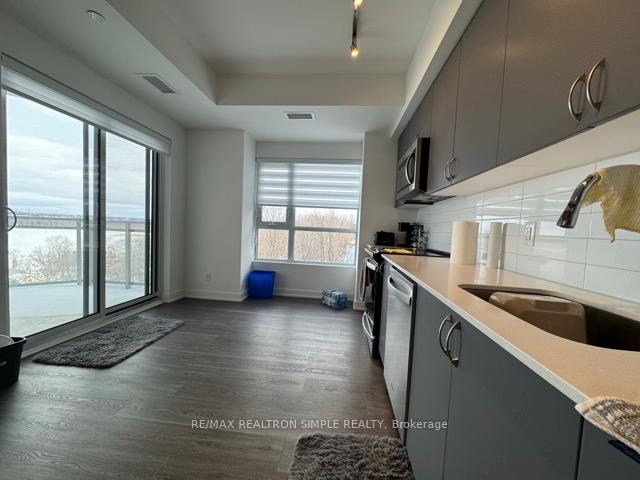 Photo 15 of Unit 606, 56 Lakeside Terrace, Barrie, Little Lake — HOMEH