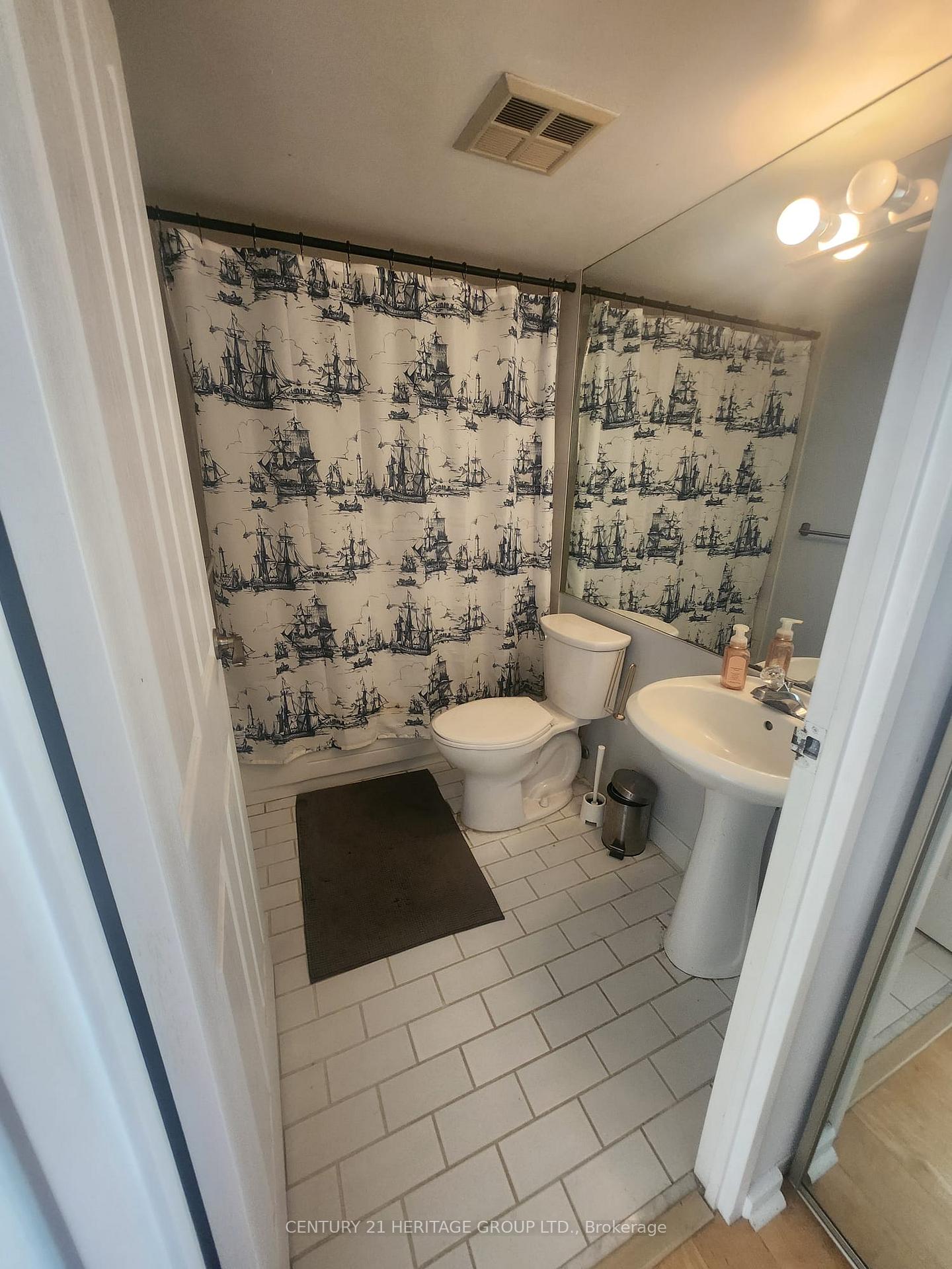 Photo 11 of Unit 1010, 15 Maitland Place, Toronto, Cabbagetown-South St. James Town — HOMEH
