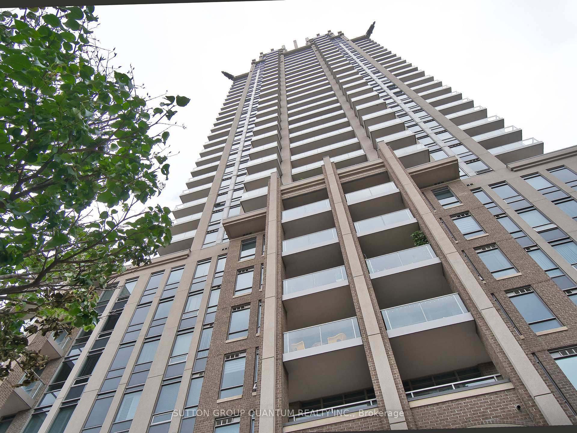 Front of Unit 3605, 388 Prince Of Wales Drive