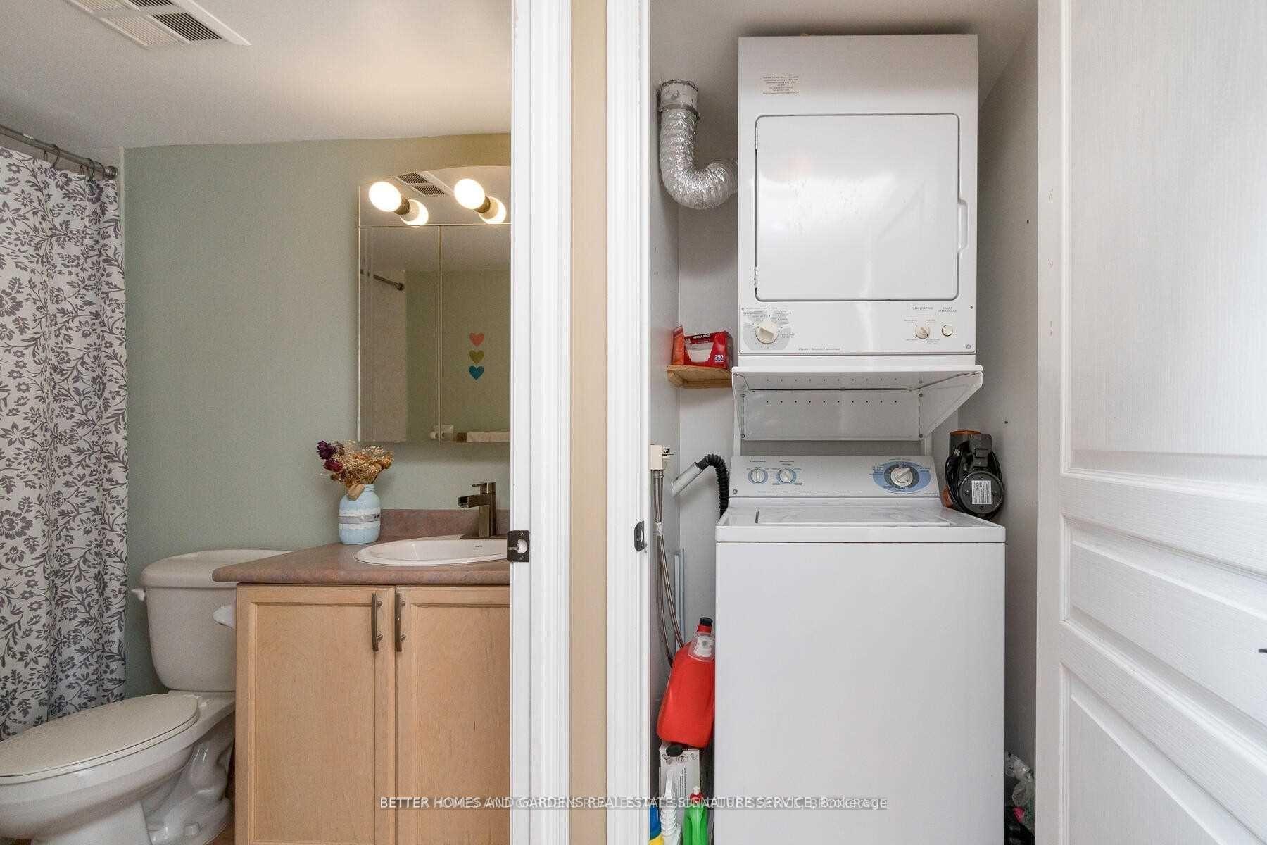 Photo 12 of Unit 504, 2585 Erin Centre Boulevard, Mississauga, Central Erin Mills — HOMEH