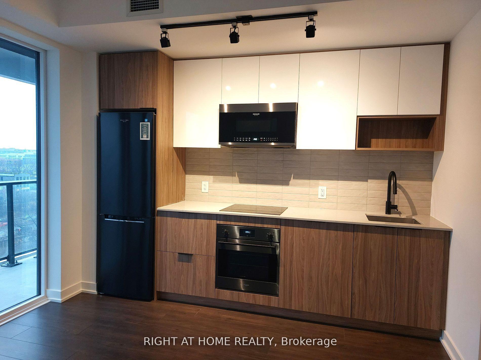 Photo 3 of Unit 609, 5 Defries Street, Toronto, Regent Park — HOMEH