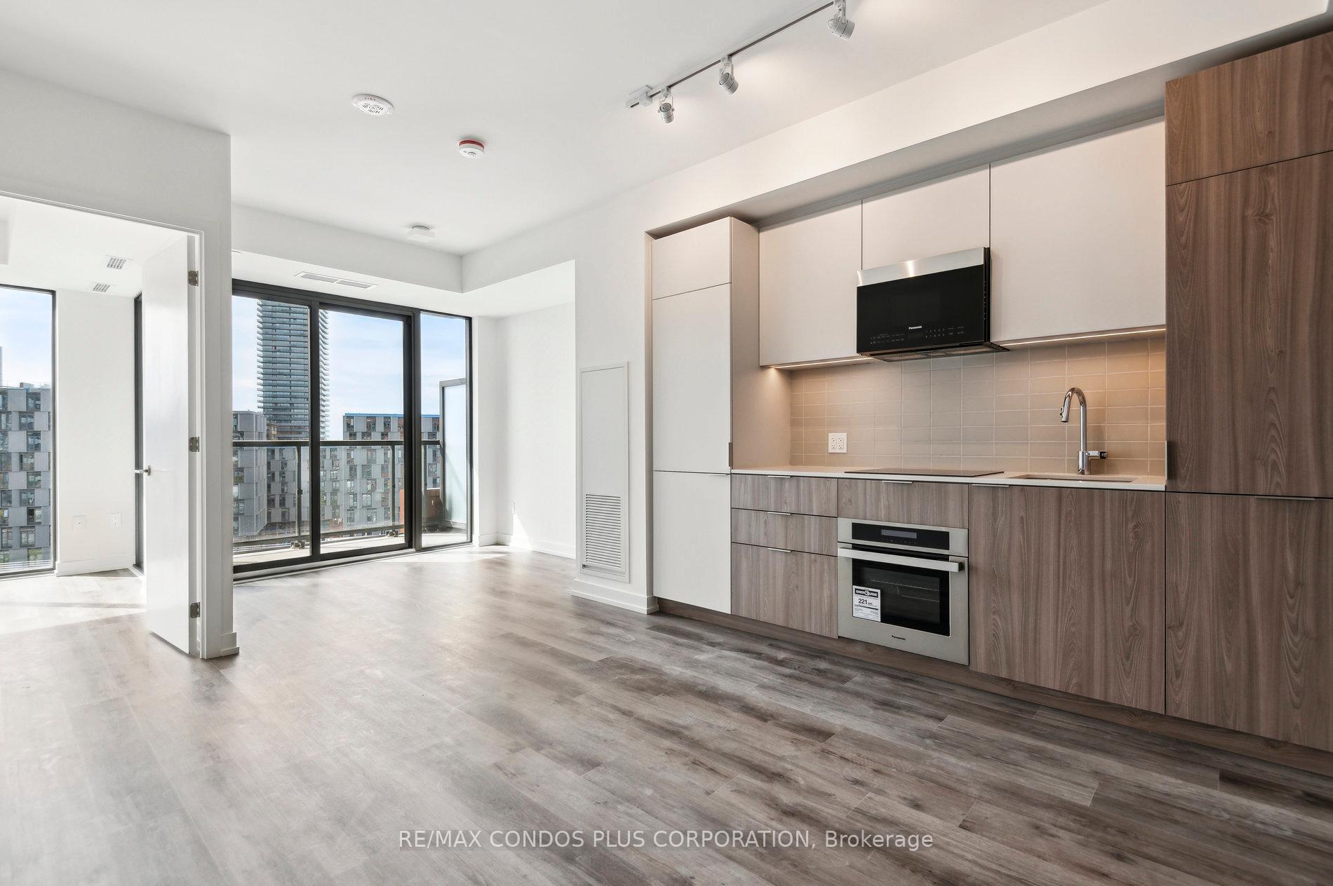 Photo 3 of Unit 1011, 28 Eastern Avenue, Toronto, Moss Park — HOMEH