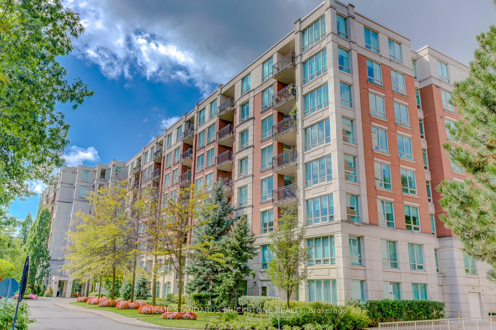 Front of Unit 715, 18 Willam Carson Crescent