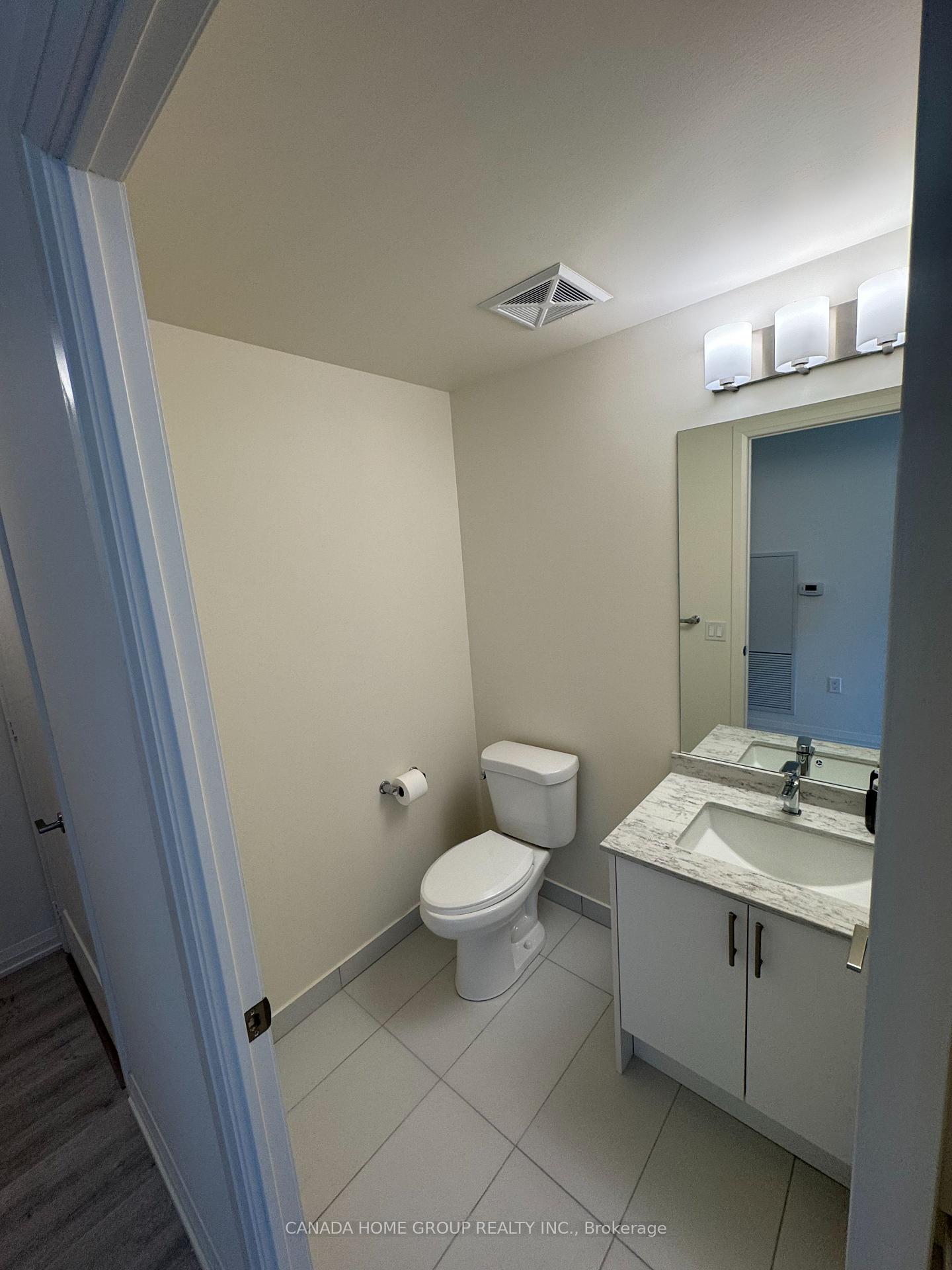 Photo 11 of Unit 809, 8960 Jane Street, Vaughan, Concord — HOMEH