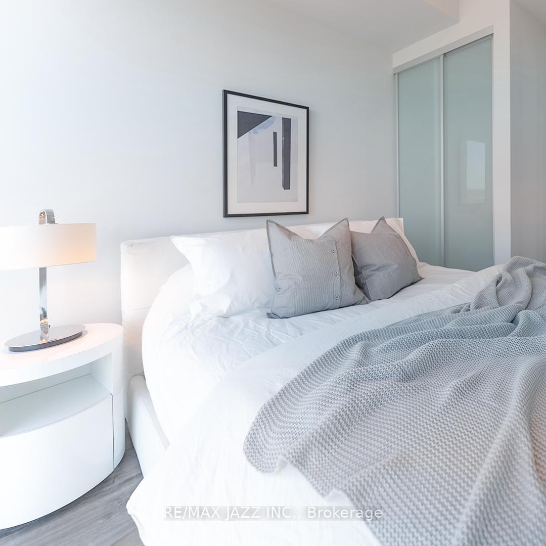 Photo 8 of Unit 403, 80 Bond Street E, Oshawa, O'Neill — HOMEH