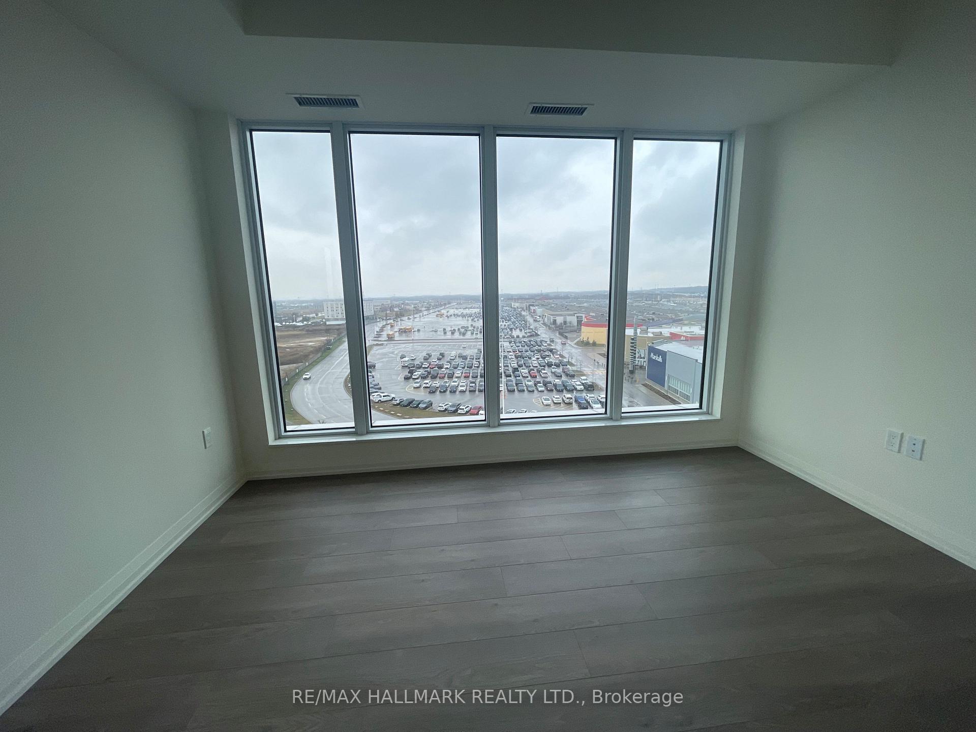 Photo 9 of Unit 812, 8960 Jane Street, Vaughan, Concord — HOMEH