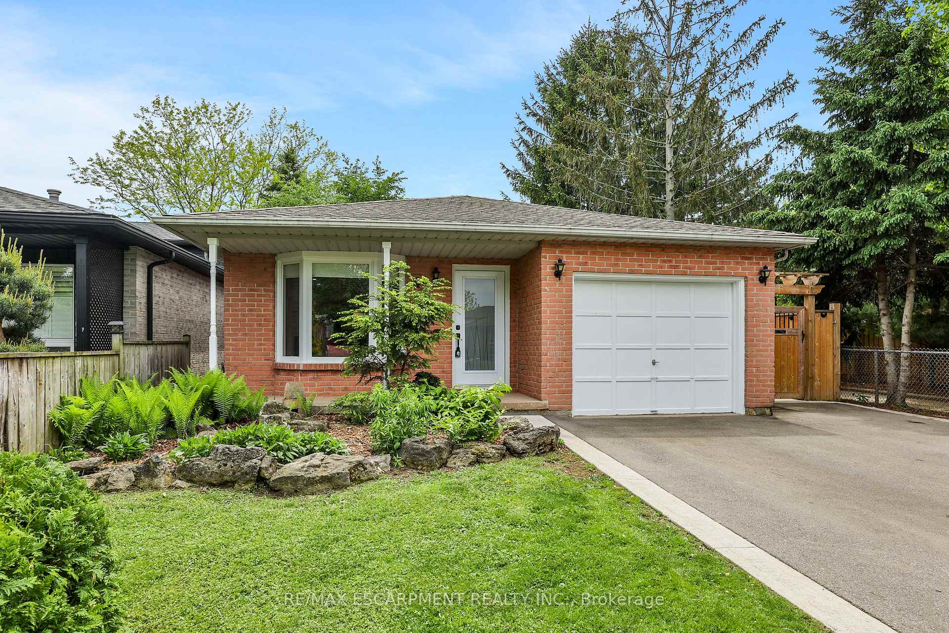 Photo 1 of 47 Sandra Crescent, Grimsby, Grimsby East — HOMEH