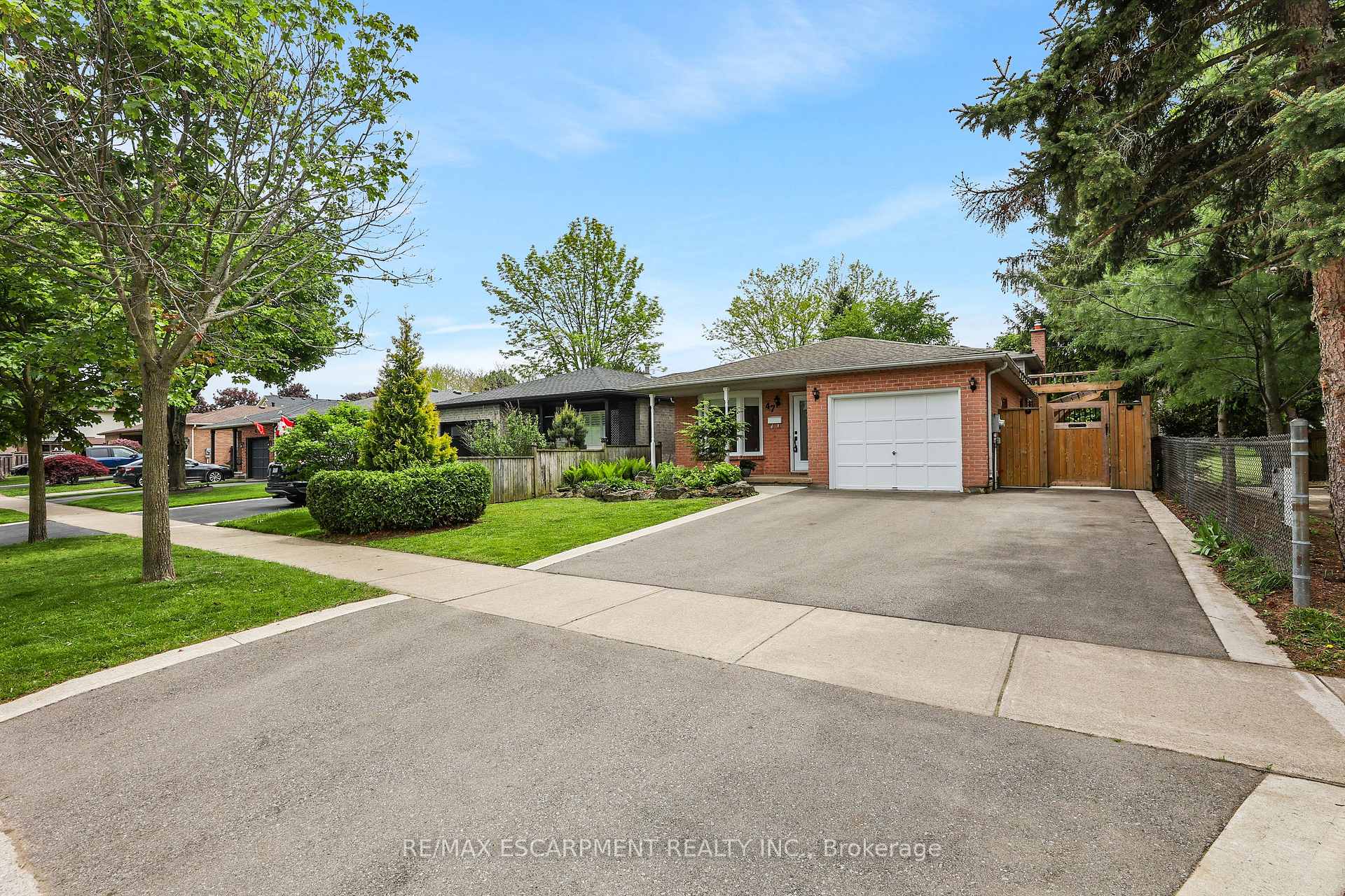 Photo 25 of 47 Sandra Crescent, Grimsby, Grimsby East — HOMEH