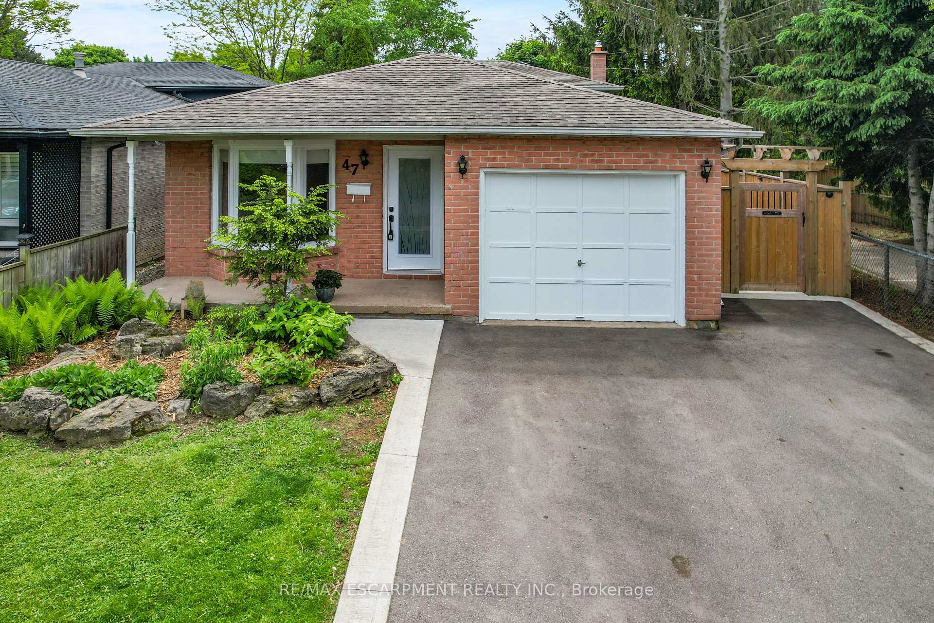 Photo 26 of 47 Sandra Crescent, Grimsby, Grimsby East — HOMEH