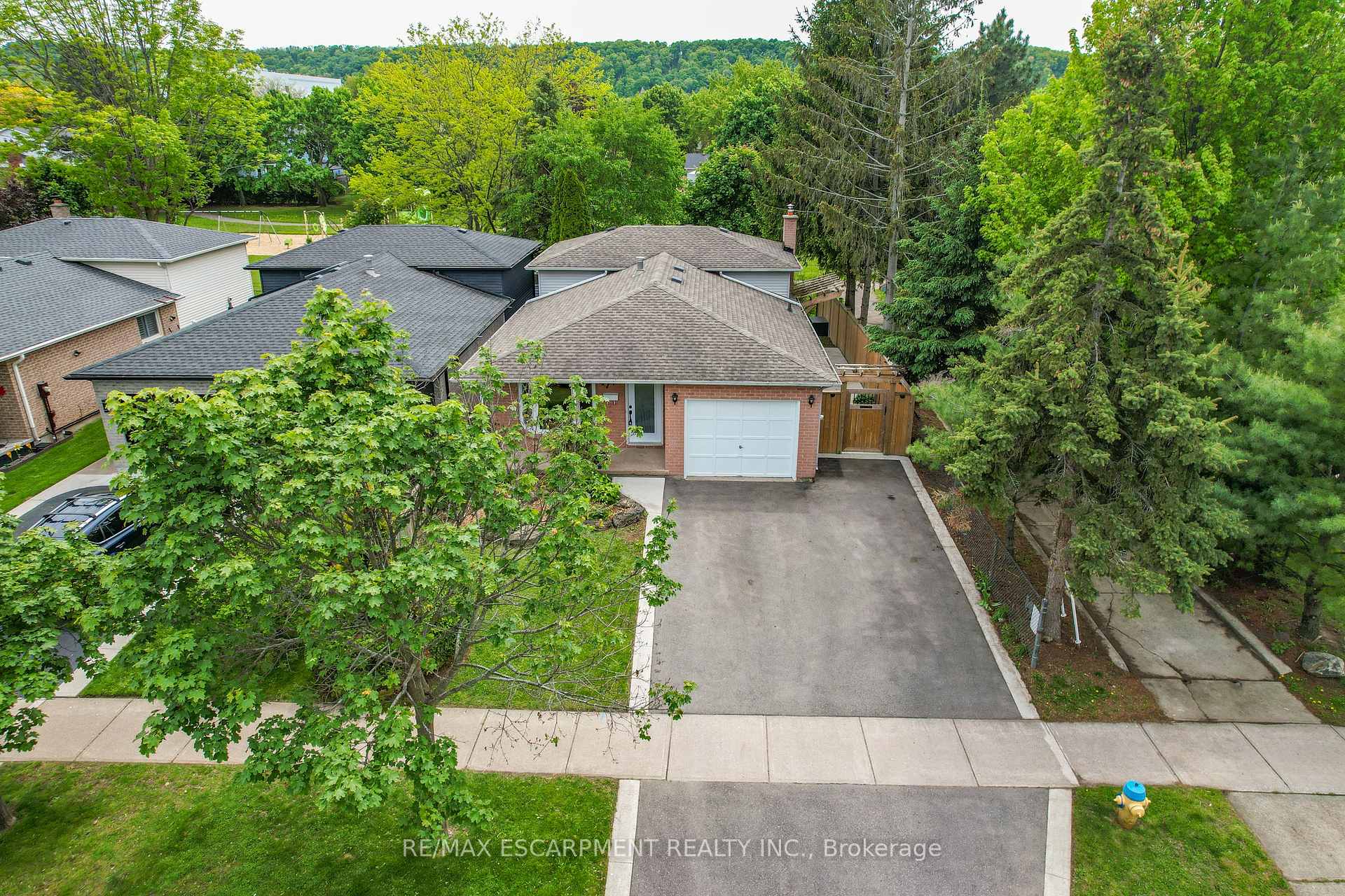 Photo 27 of 47 Sandra Crescent, Grimsby, Grimsby East — HOMEH