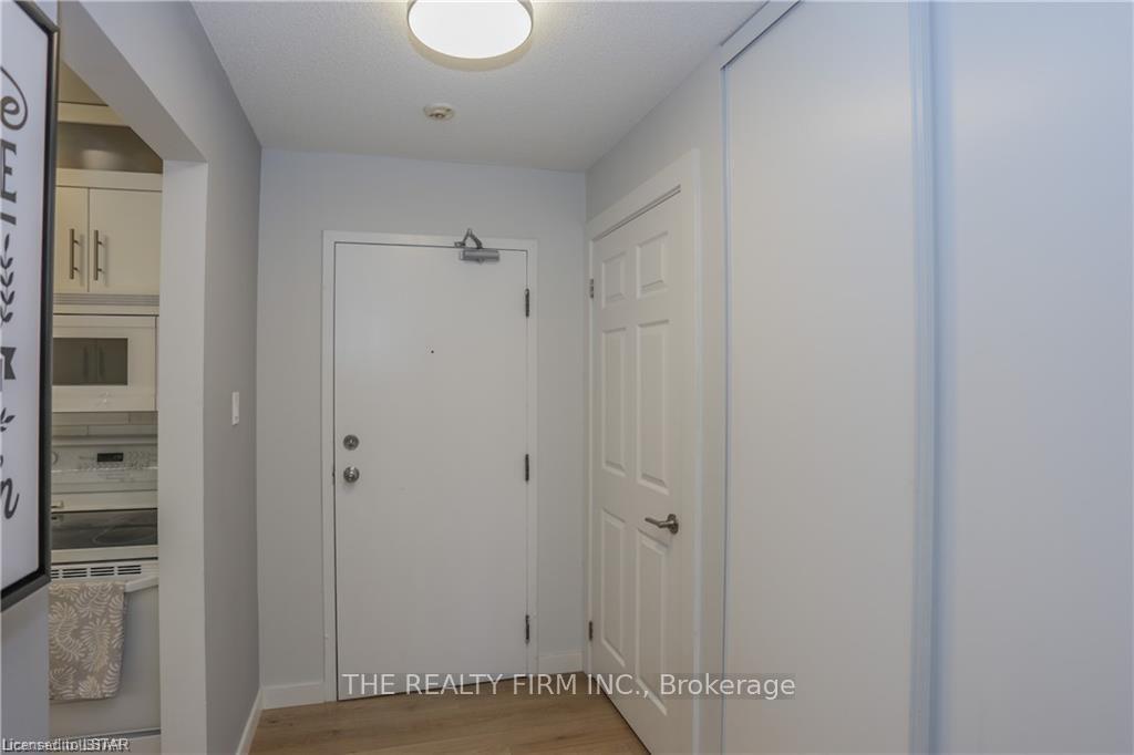Photo 2 of Unit 310, 735 Deveron Crescent, London, South T — HOMEH