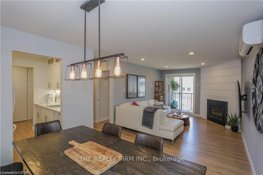Photo 12 of Unit 310, 735 Deveron Crescent, London, South T — HOMEH