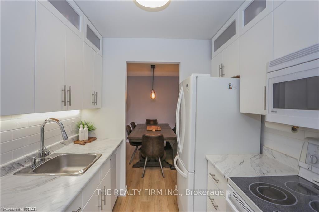 Photo 7 of Unit 310, 735 Deveron Crescent, London, South T — HOMEH
