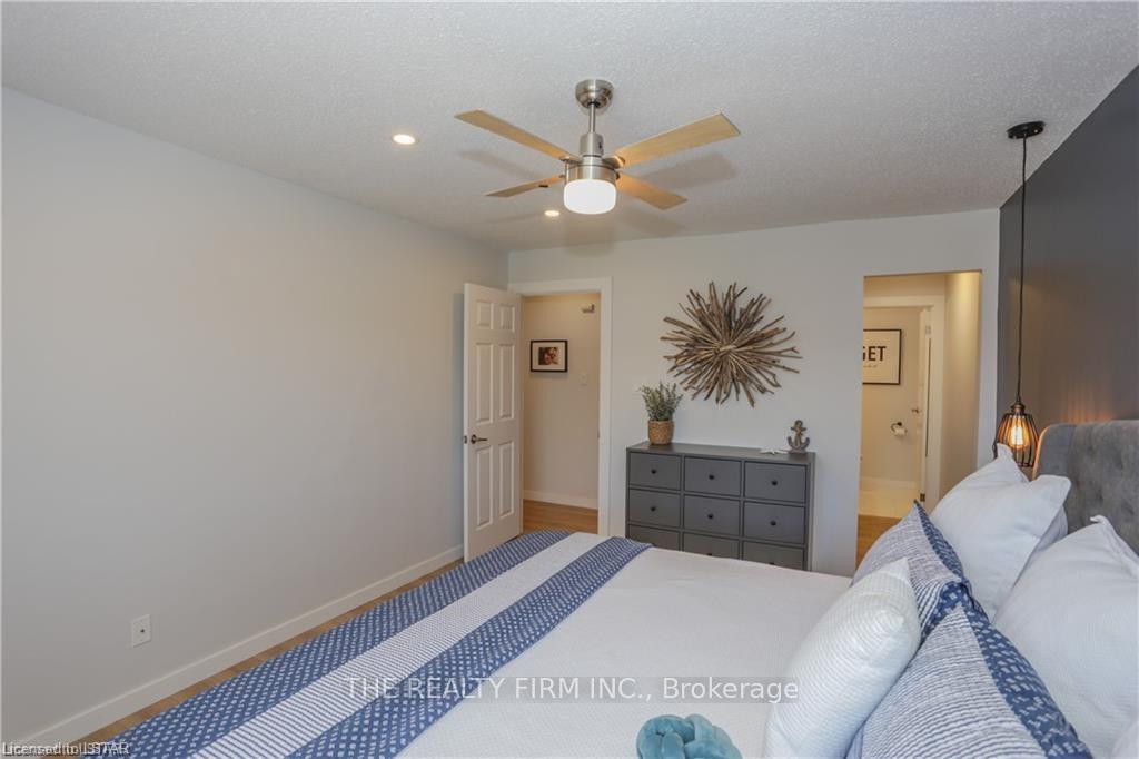 Photo 23 of Unit 310, 735 Deveron Crescent, London, South T — HOMEH