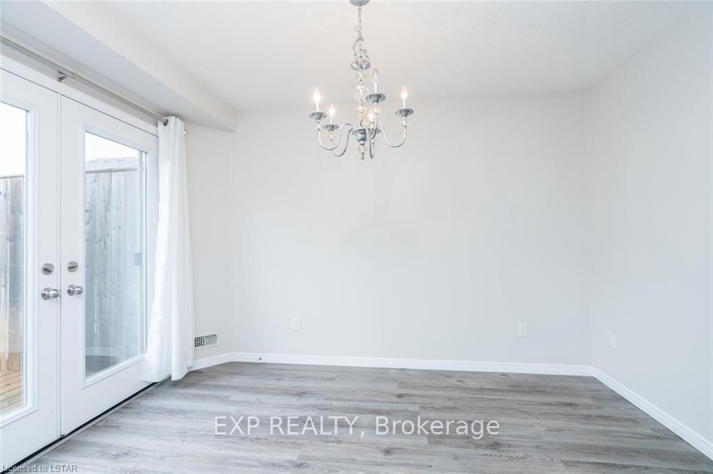 Photo 2 of Unit Unit #76, 3200 Singleton Avenue, London, South W — HOMEH