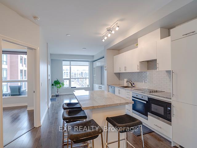 Front of Unit 524, 23 Glebe Road W