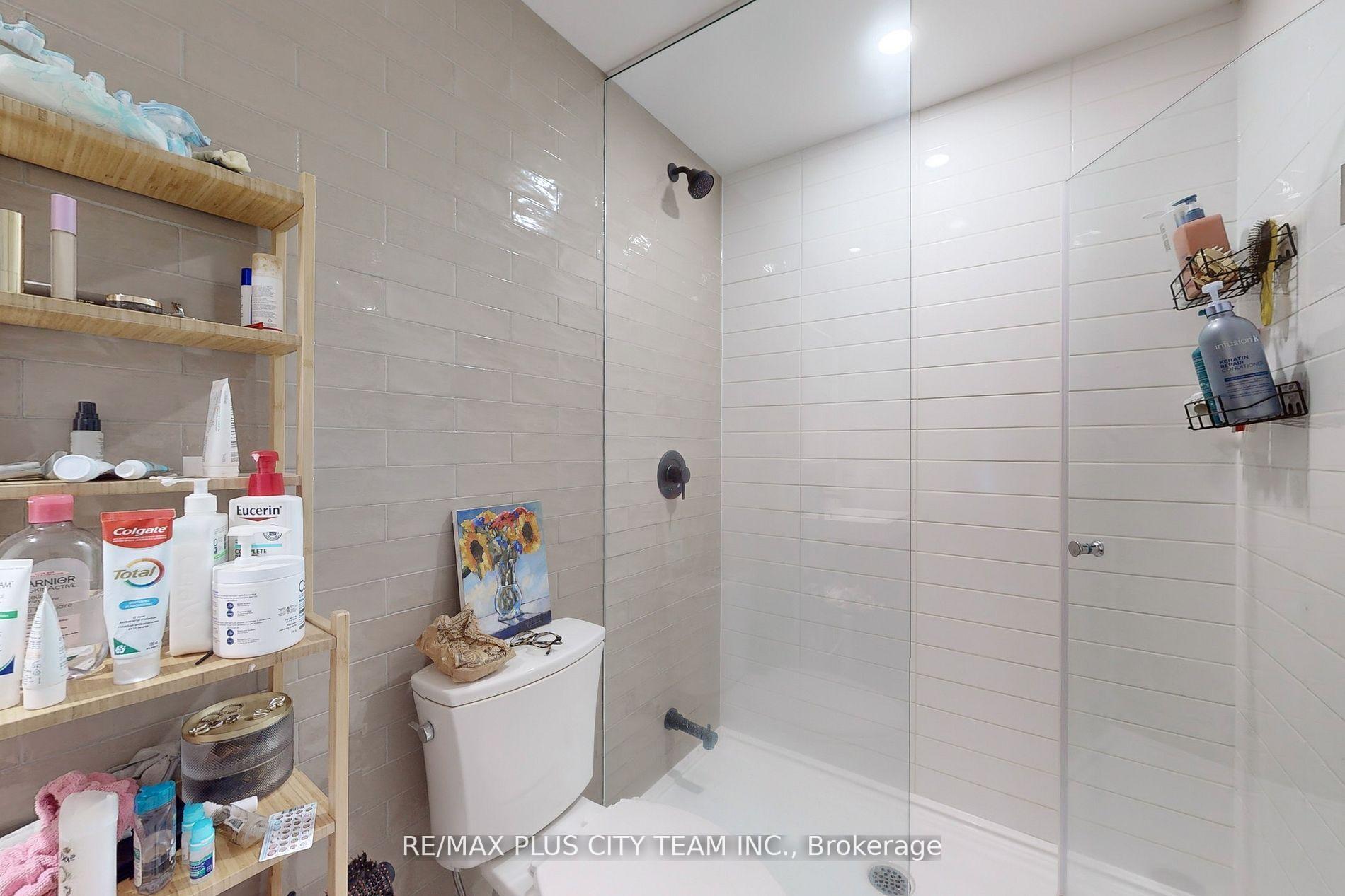 Photo 13 of Unit 515, 150 Logan Avenue, Toronto, South Riverdale — HOMEH
