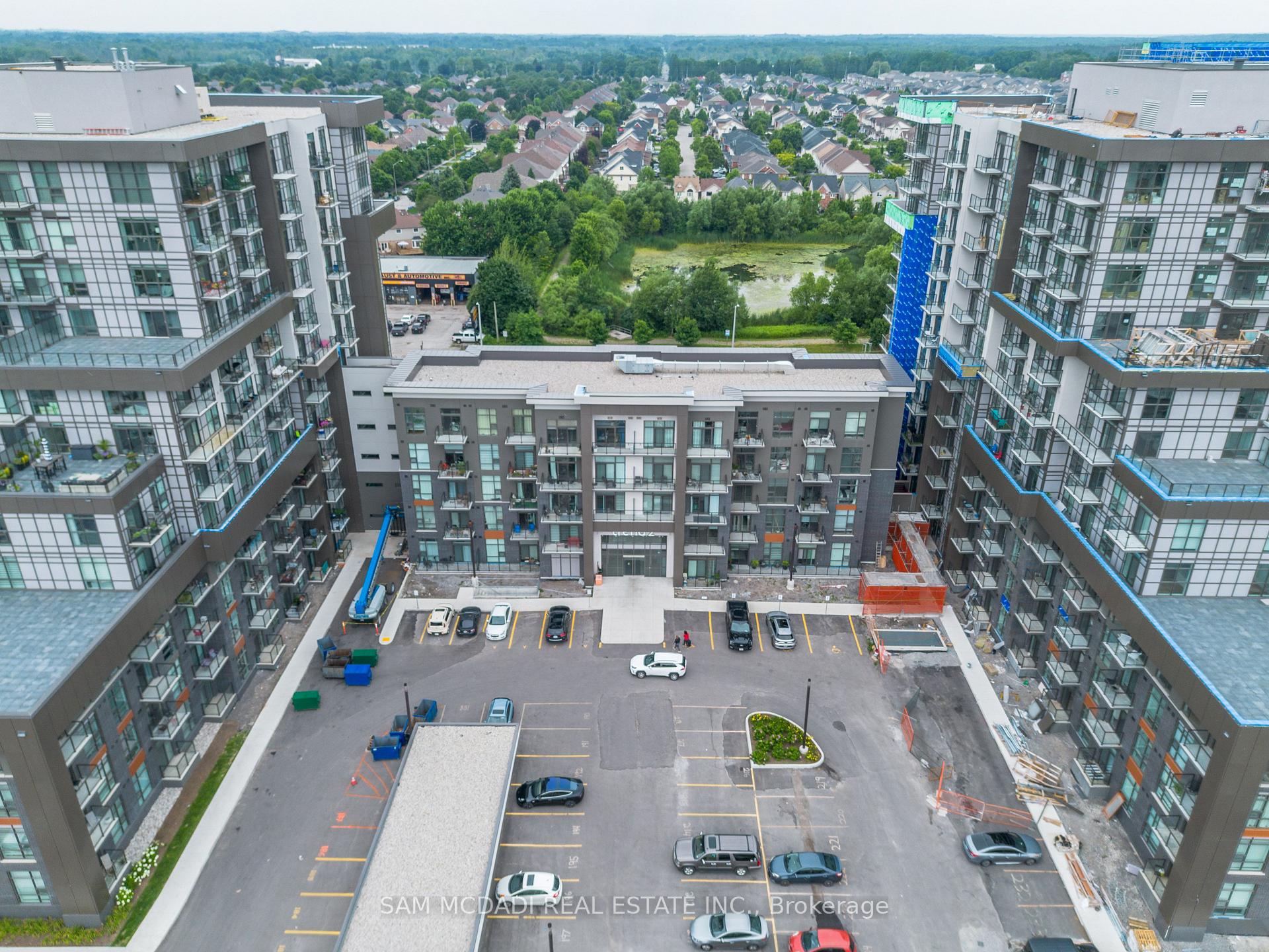 Photo 5 of Unit 213, 460 Dundas Street E, Hamilton, Waterdown — HOMEH
