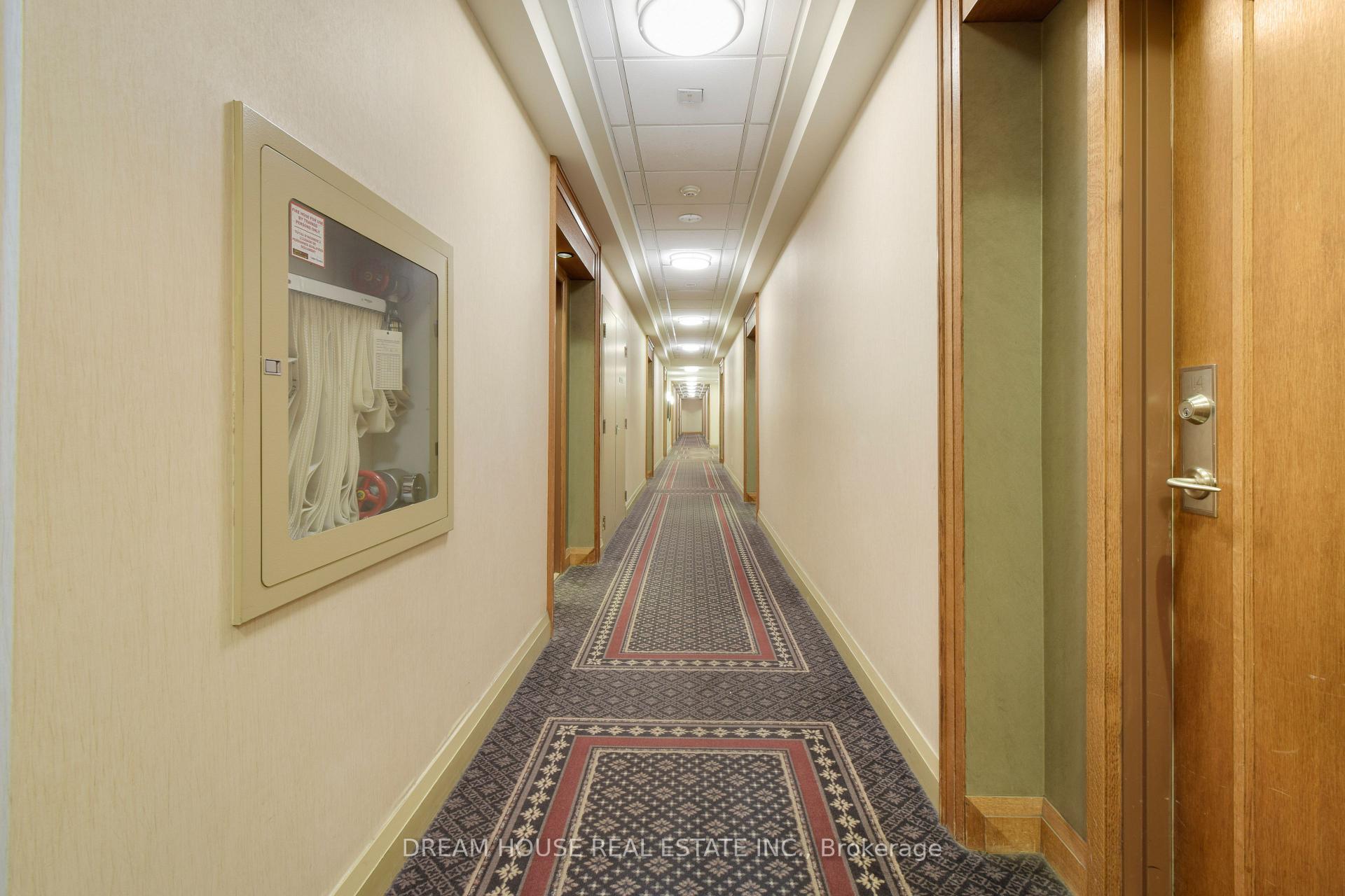 Photo 14 of Unit 114, 50 Disera Drive, Vaughan, Beverley Glen — HOMEH