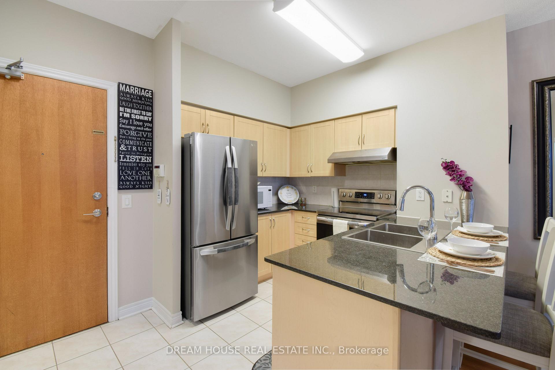 Photo 20 of Unit 114, 50 Disera Drive, Vaughan, Beverley Glen — HOMEH