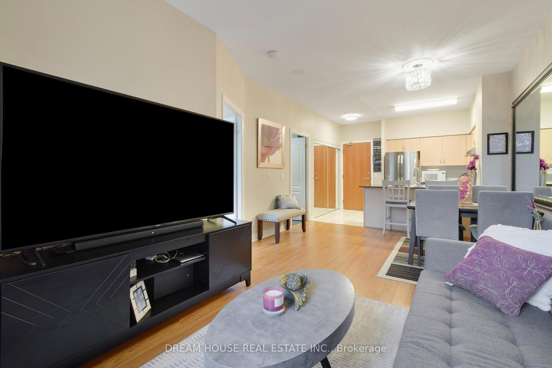 Photo 29 of Unit 114, 50 Disera Drive, Vaughan, Beverley Glen — HOMEH