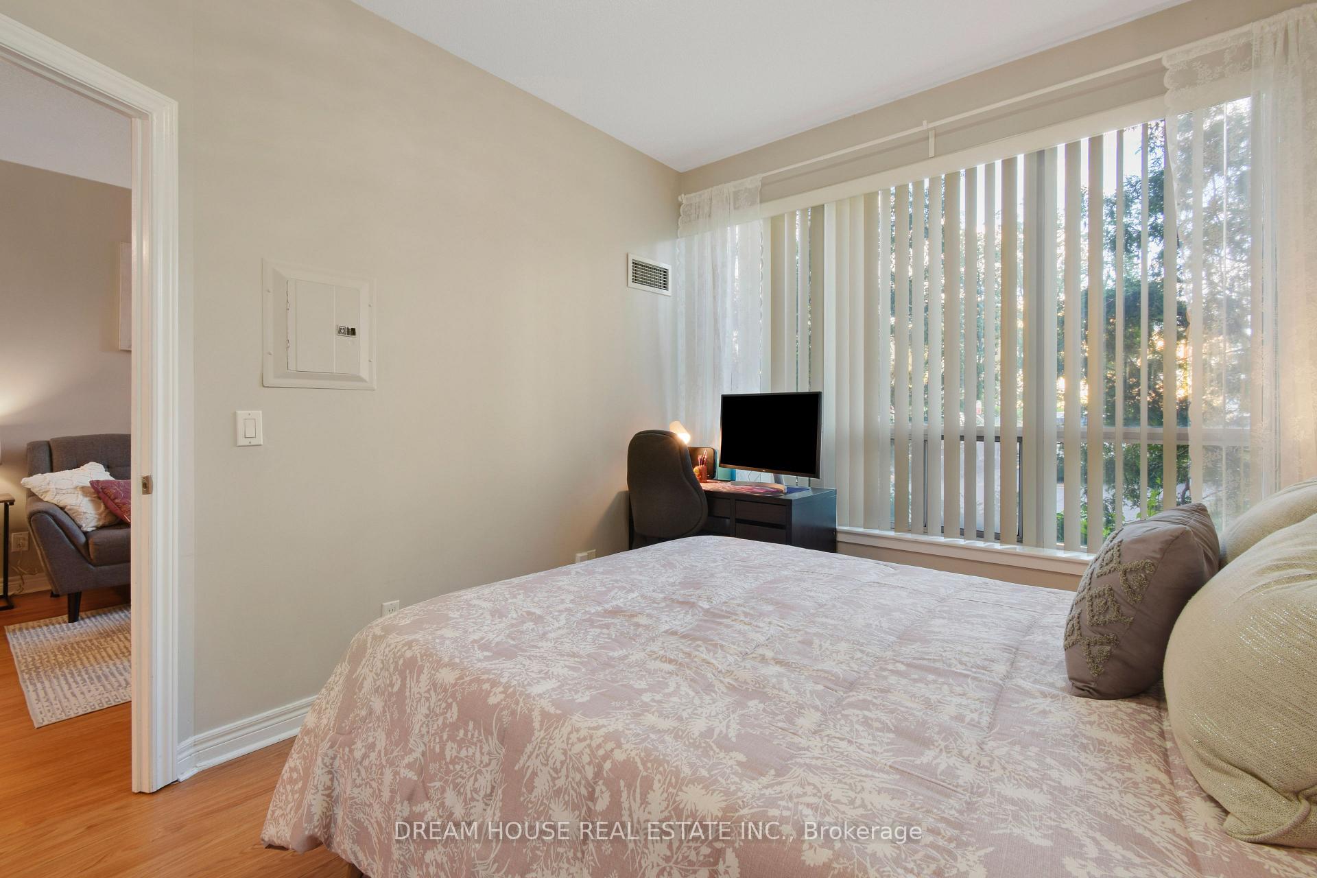 Photo 17 of Unit 114, 50 Disera Drive, Vaughan, Beverley Glen — HOMEH