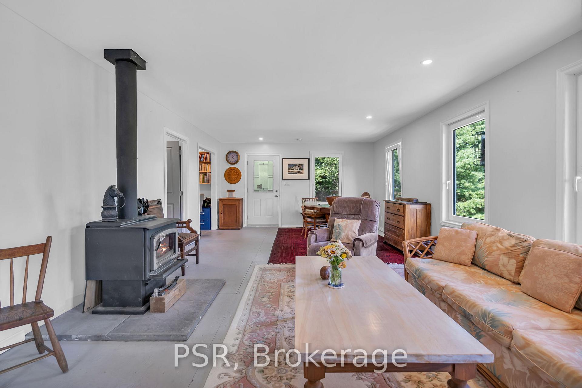 Photo 6 of 1184 Graham Road, Gravenhurst, Morrison — HOMEH