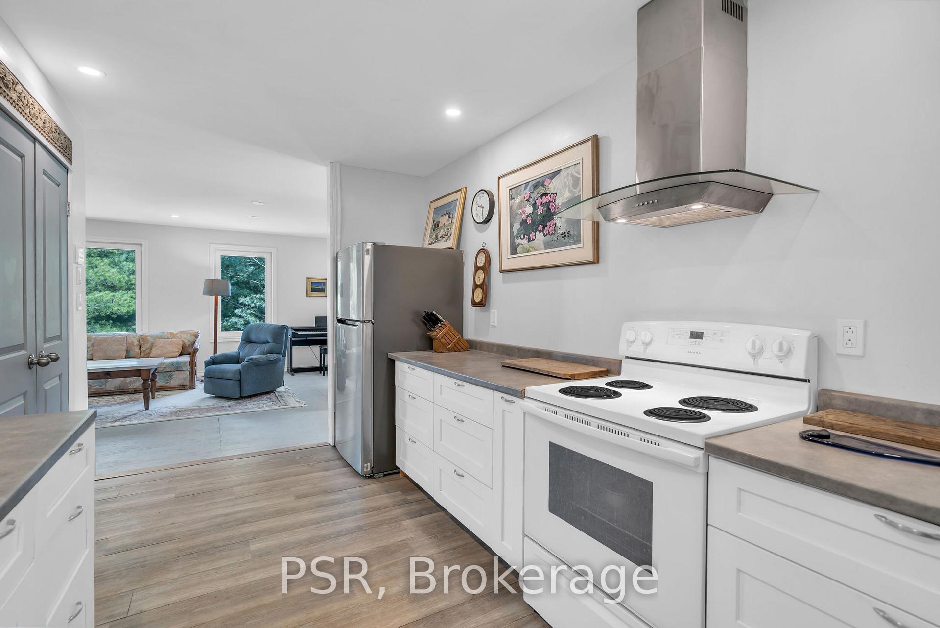 Photo 9 of 1184 Graham Road, Gravenhurst, Morrison — HOMEH
