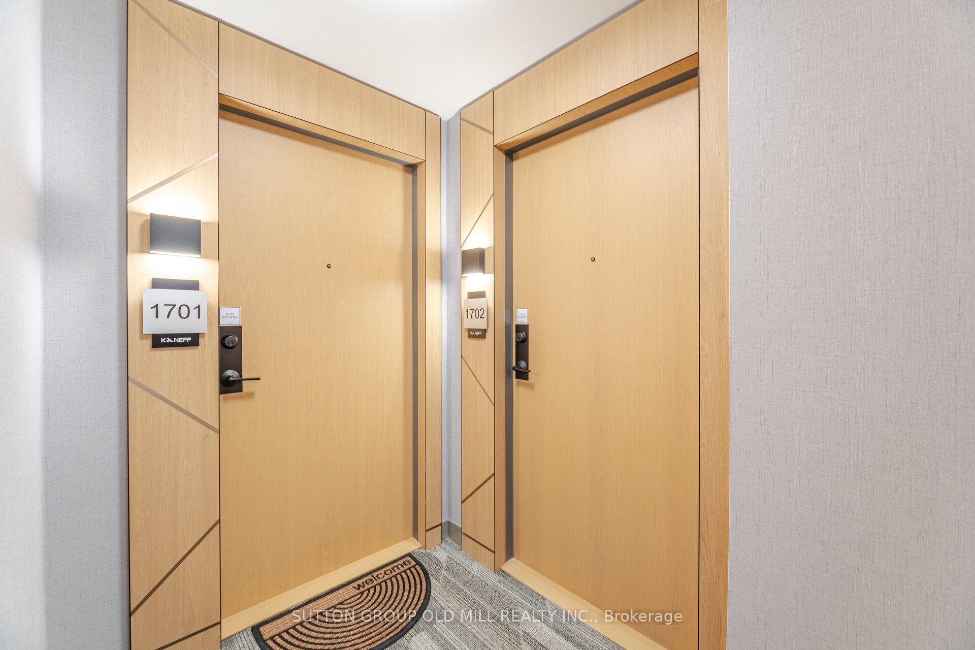 Photo 5 of Unit 1702E, 204 Burnhamthorpe Road E, Mississauga, Mississauga Valleys — HOMEH