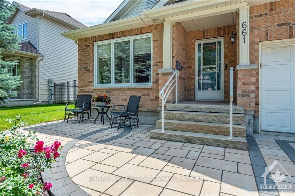 Photo 1 of 661 Netley Circle, Ottawa, Blossom Park/Kemp Park/Findlay Creek — HOMEH
