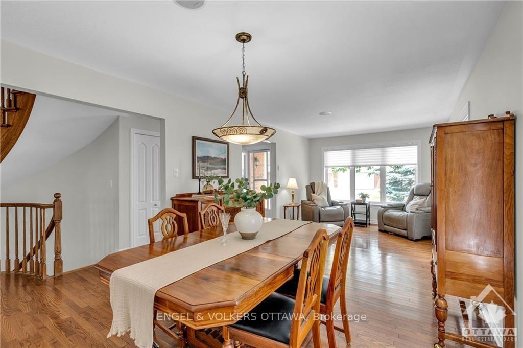 Photo 4 of 661 Netley Circle, Ottawa, Blossom Park/Kemp Park/Findlay Creek — HOMEH