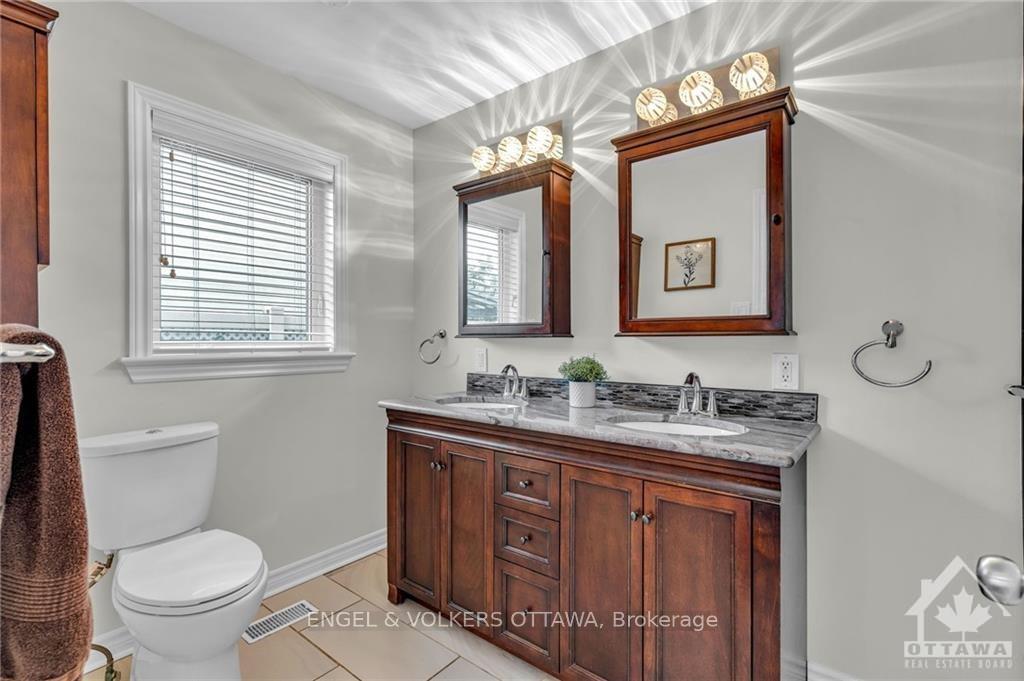 Photo 10 of 661 Netley Circle, Ottawa, Blossom Park/Kemp Park/Findlay Creek — HOMEH