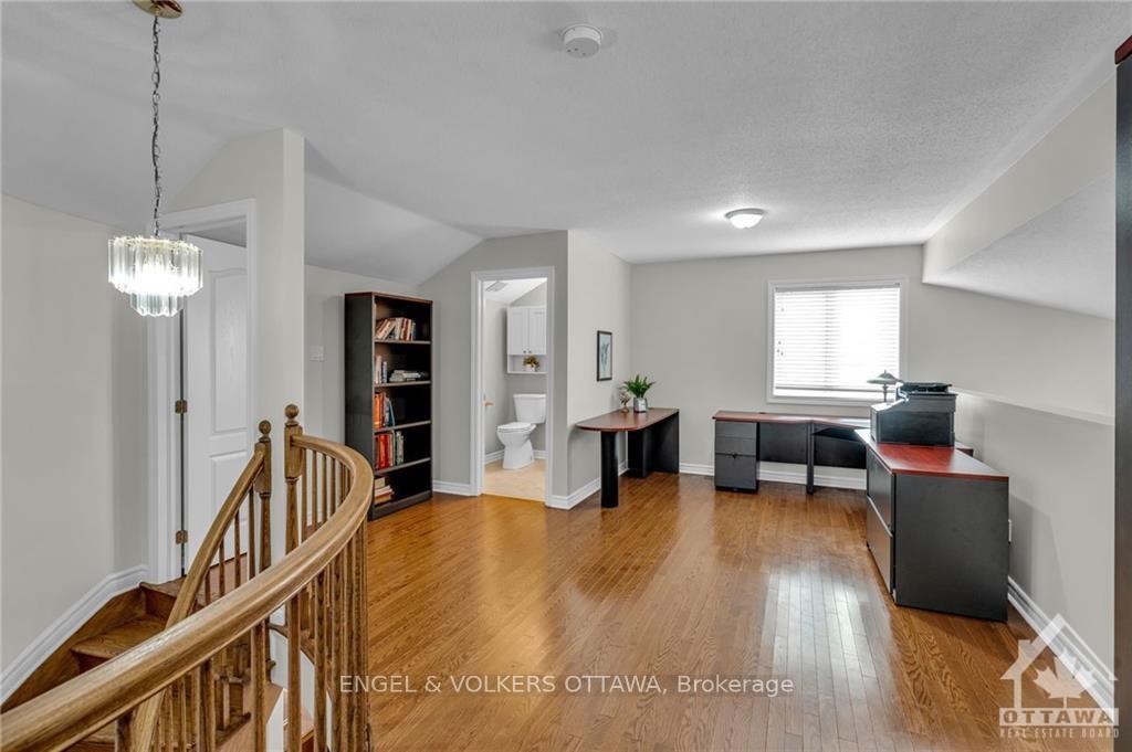 Photo 13 of 661 Netley Circle, Ottawa, Blossom Park/Kemp Park/Findlay Creek — HOMEH