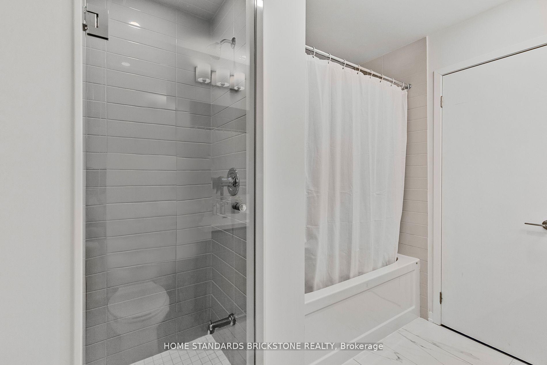 Photo 35 of Unit 366, 90 Honeycrisp Crescent, Vaughan, Vaughan Corporate Centre — HOMEH