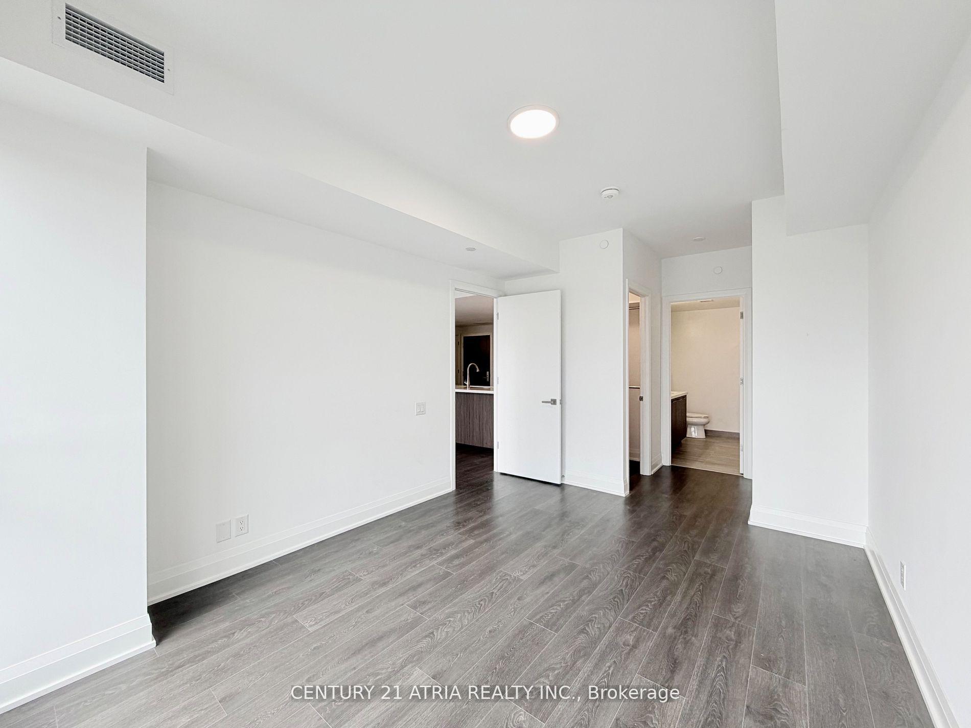 Photo 7 of Unit 1003, 33 Frederick Todd Way, Toronto, Thorncliffe Park — HOMEH