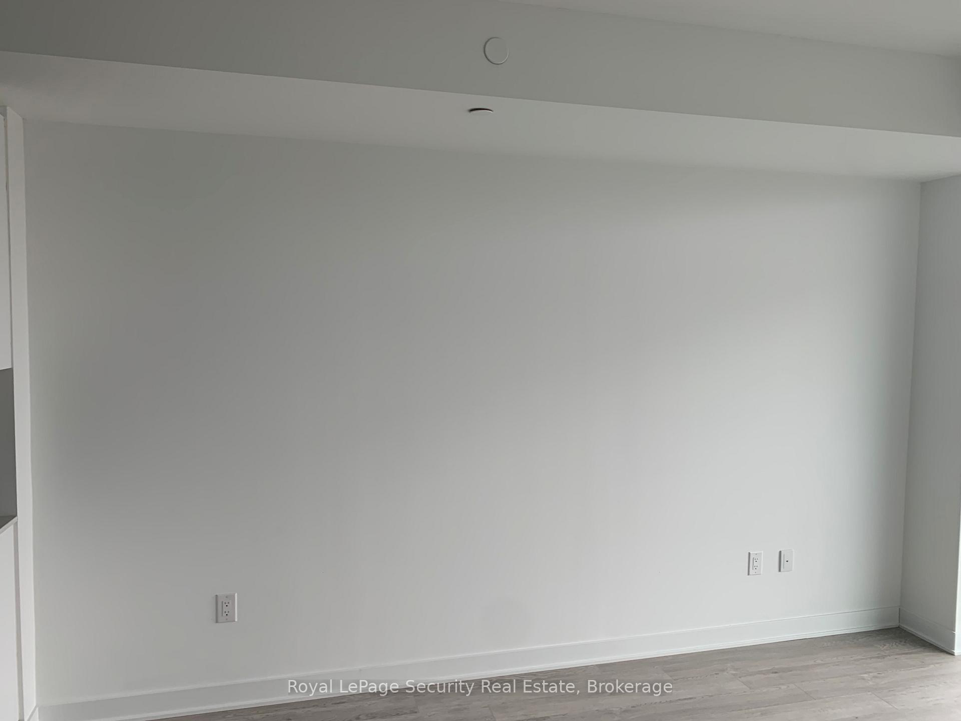 Photo 3 of Unit 1204, 2782 Barton Street E, Hamilton, Riverdale — HOMEH