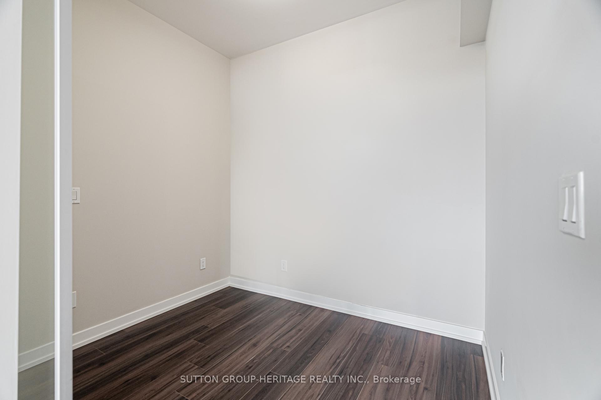 Photo 5 of Unit 605, 201 Brock Street, Whitby, Downtown Whitby — HOMEH